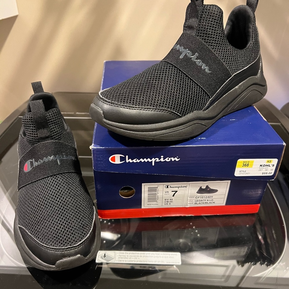 Youth Champion tennis shoes sneakers
